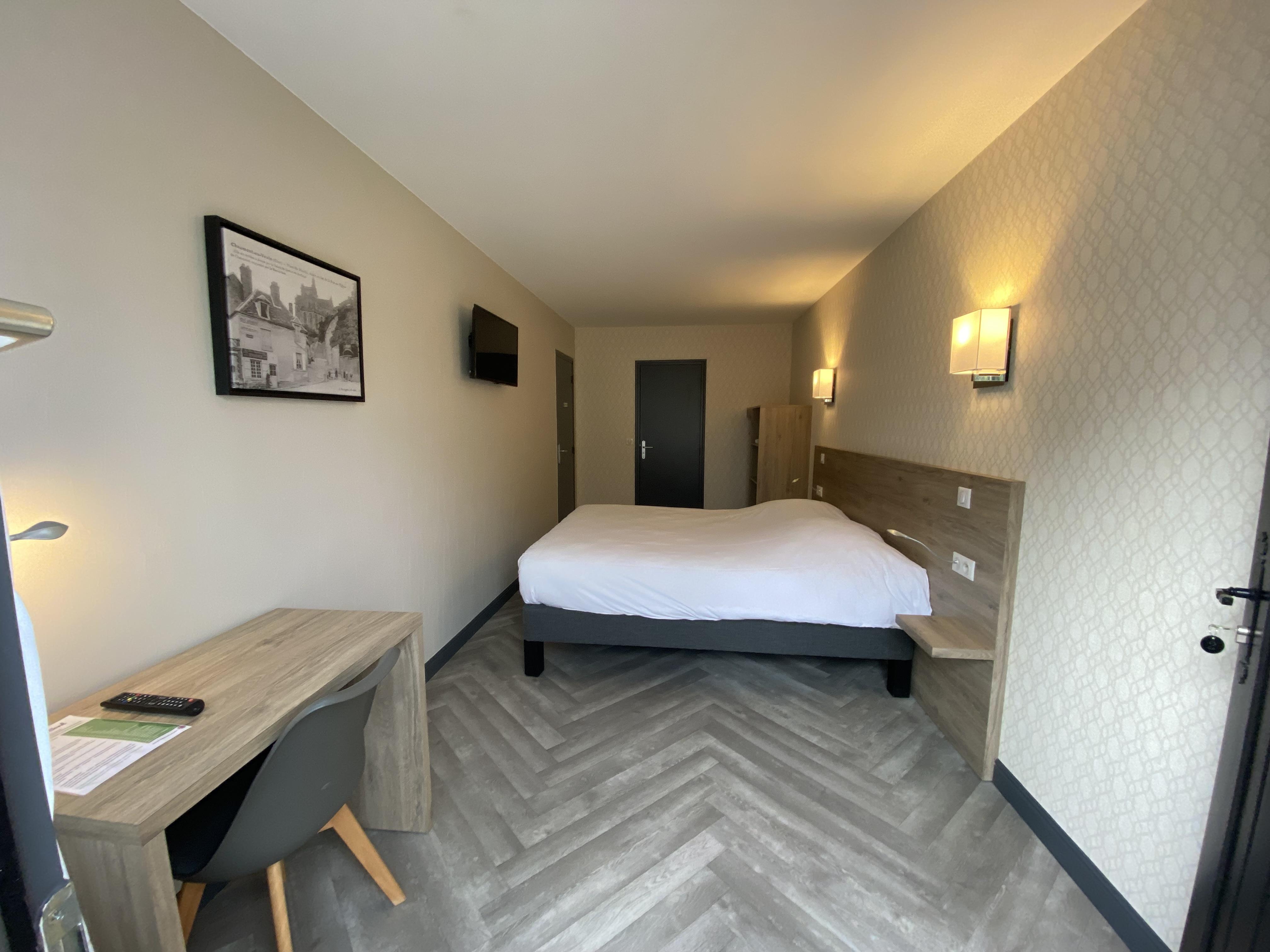 Logis - Hotel & Restaurant Saint Nicolas Chaumont-en-Vexin Ngoại thất bức ảnh