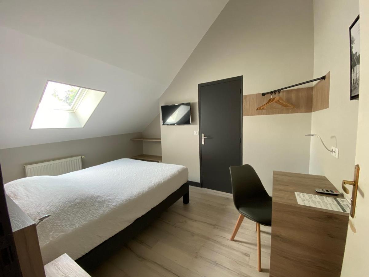 Logis - Hotel & Restaurant Saint Nicolas Chaumont-en-Vexin Ngoại thất bức ảnh